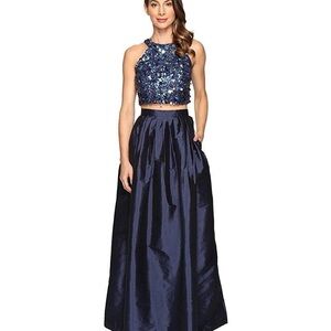 Elegant Navy Sequin Crop Top and Skirt Set
